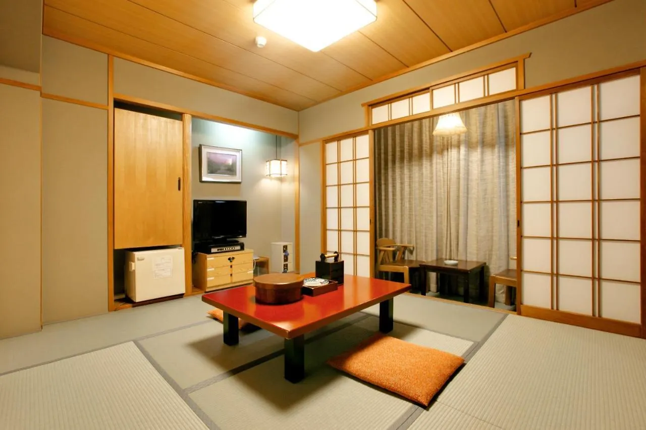 Yamatoya Honten Ryokan Osaka 3*,