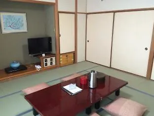 Yamatoya Honten Ryokan Osaka 3*,